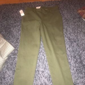 Green comfy jeggings